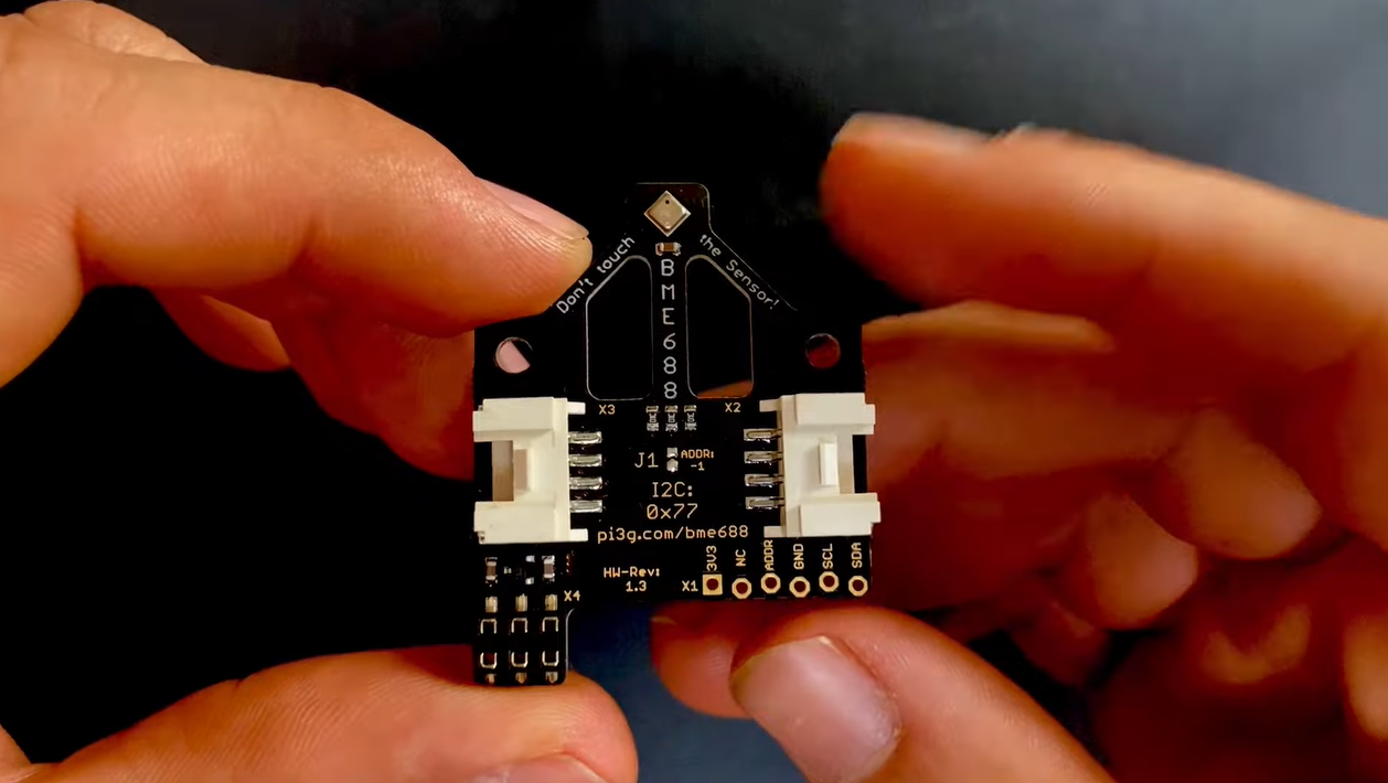 Raspberry Pi Pico W Solar Powered Remote Weather Station Picockpit