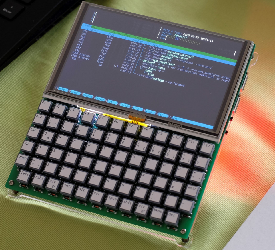 Проект Paragon: Linux Handheld Terminal | PiCockpit